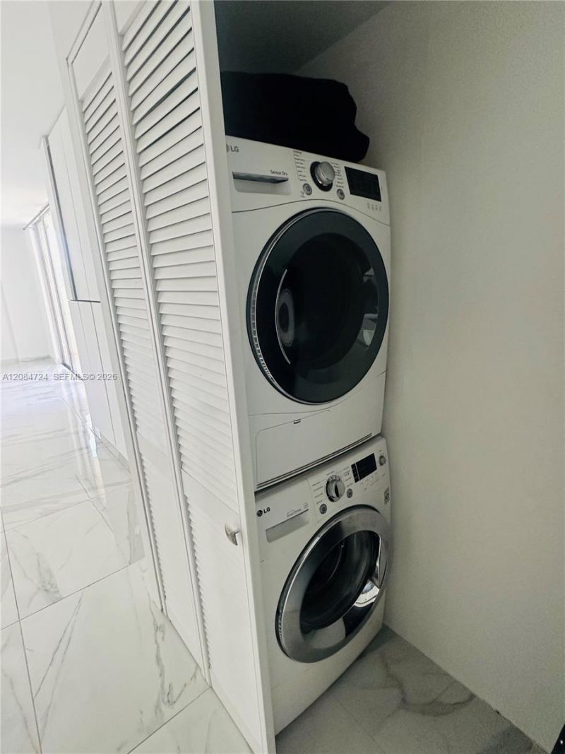 11111 Biscayne Blvd, Unit 6E, Miami, FL 33181 Photo