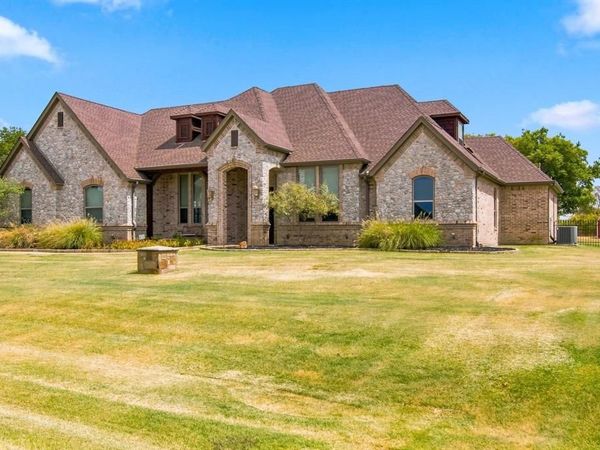 14024 Edgemon Way , Newark, TX 76071