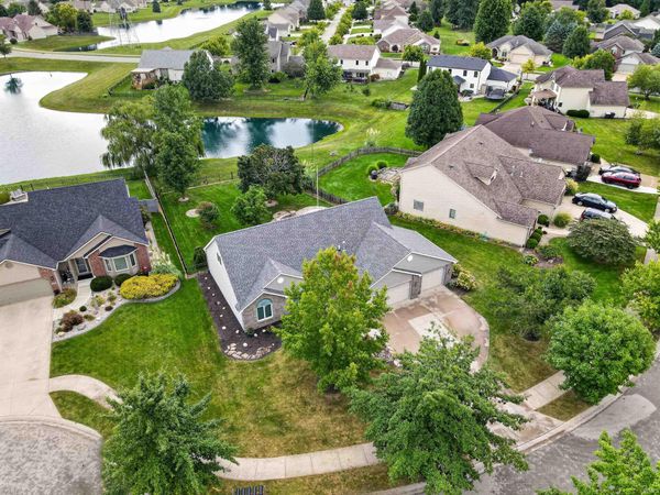 8215 Grand Forest Court, Fort Wayne, IN 46815