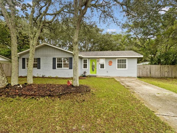 809 S 13TH Street, Fernandina Beach, FL 32034