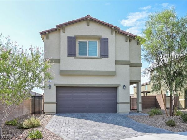 7597 Moore Creek Lane , North Las Vegas, NV 89084