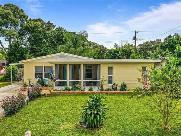10426 VALENCIA ROAD , SEMINOLE, FL 33772