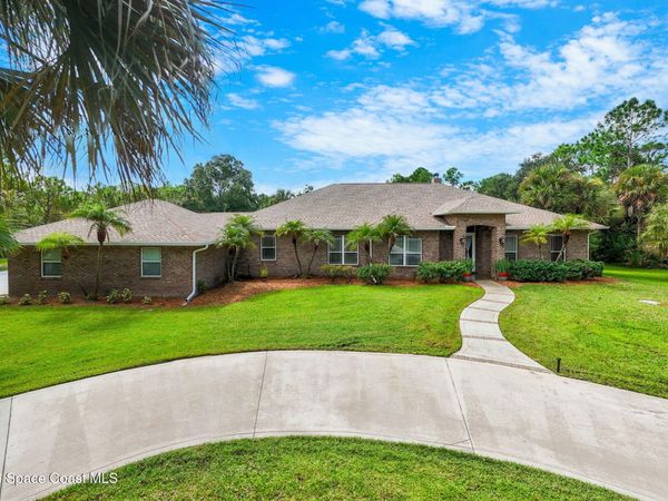 5453 The Willows Drive, Melbourne, FL 32934