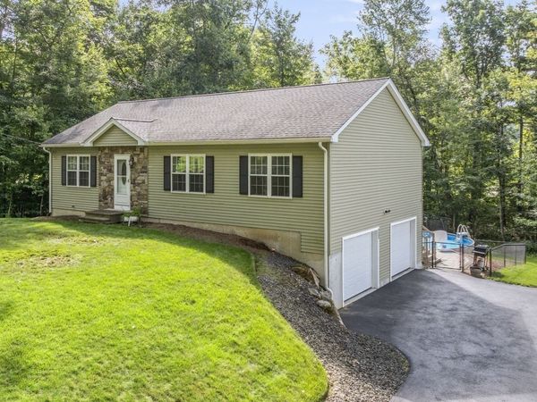 131 Adams Rd, East Brookfield, MA 01515