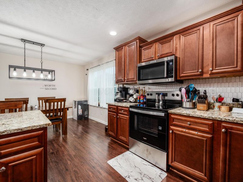 792 Francis Drive, Heath, OH 43056 Photo 12