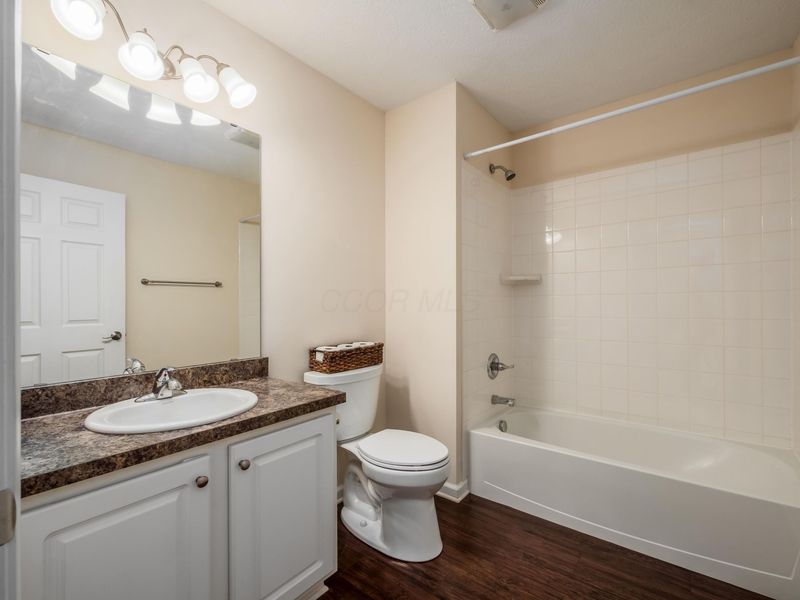 792 Francis Drive, Heath, OH 43056 Photo 13