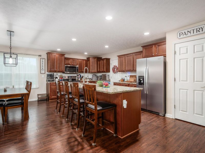 792 Francis Drive, Heath, OH 43056 Photo 8