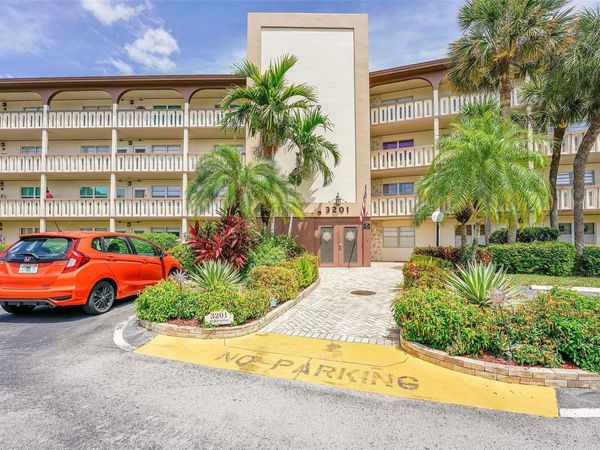 3201 PORTOFINO Point, Unit C2, Coconut Creek, FL 33066