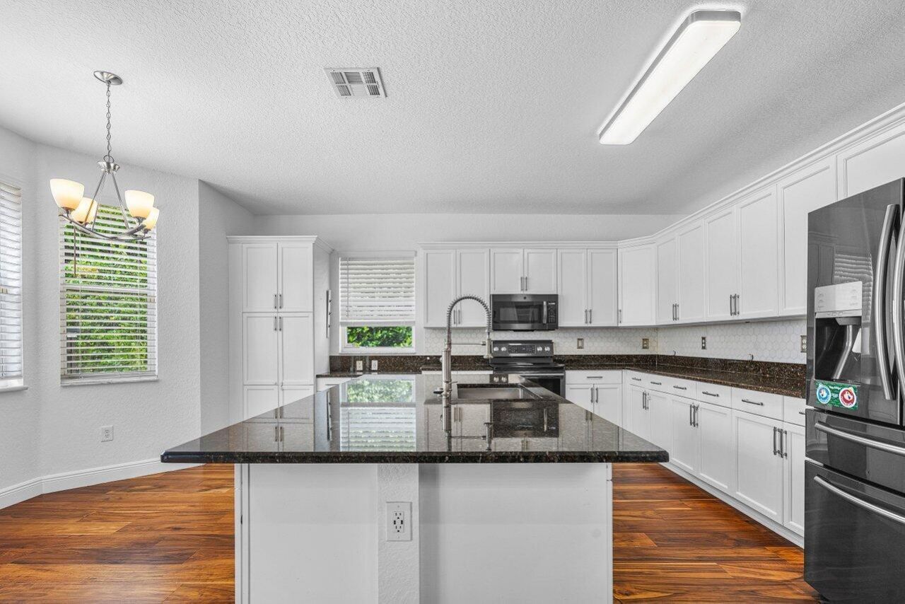 6328 Stonehurst Circle, Lake Worth, FL 33467 Photo