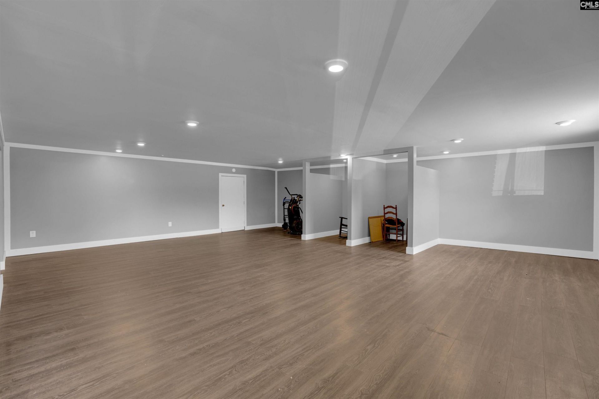 120 W 7th Street Photo 5