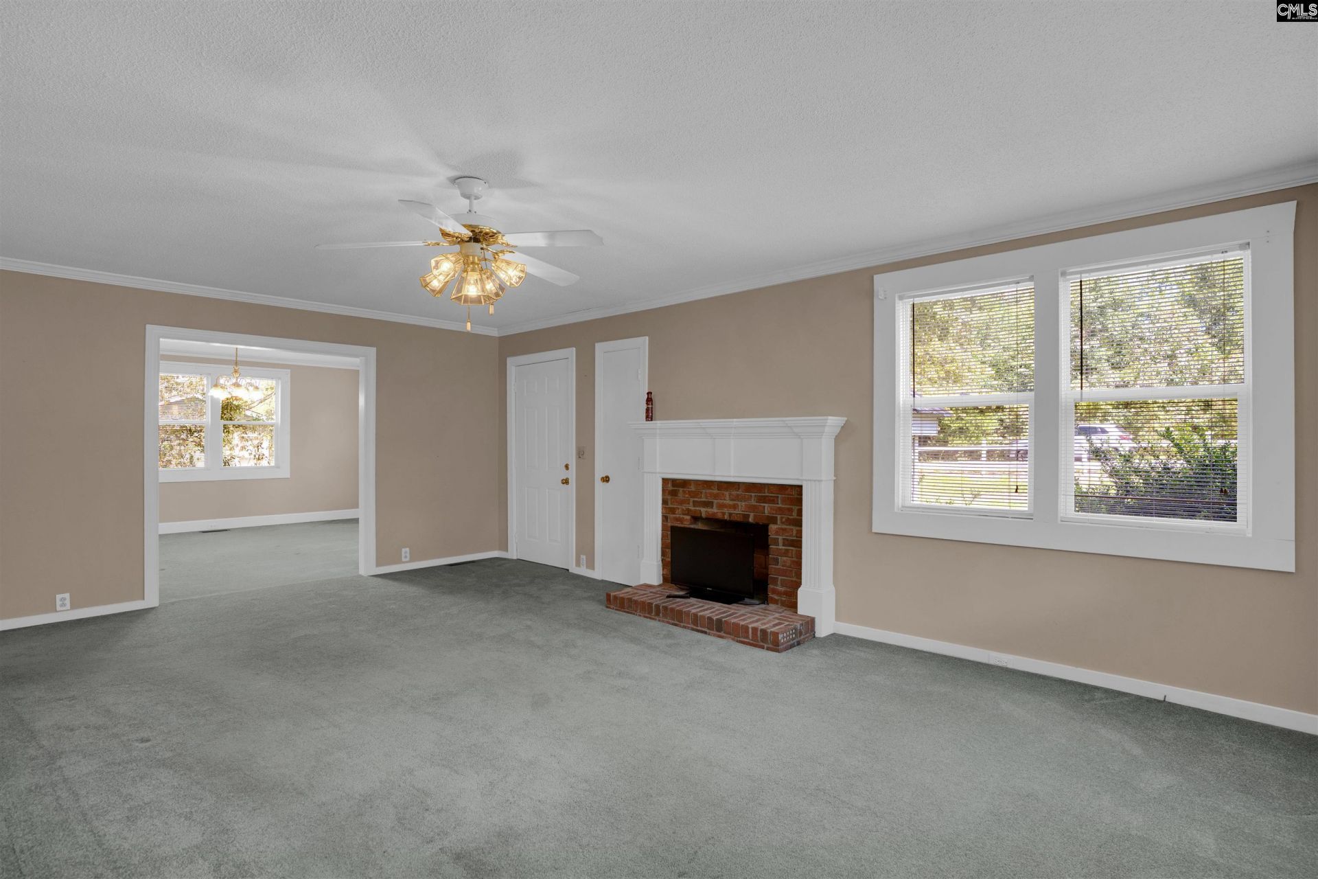 120 W 7th Street Photo 7