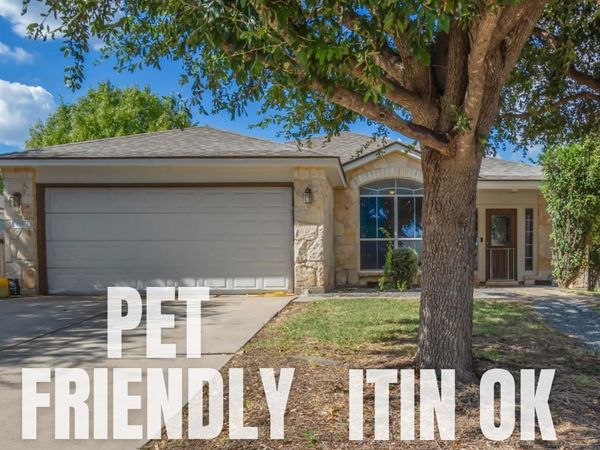 915 Flanagan DR, Leander, TX 78641