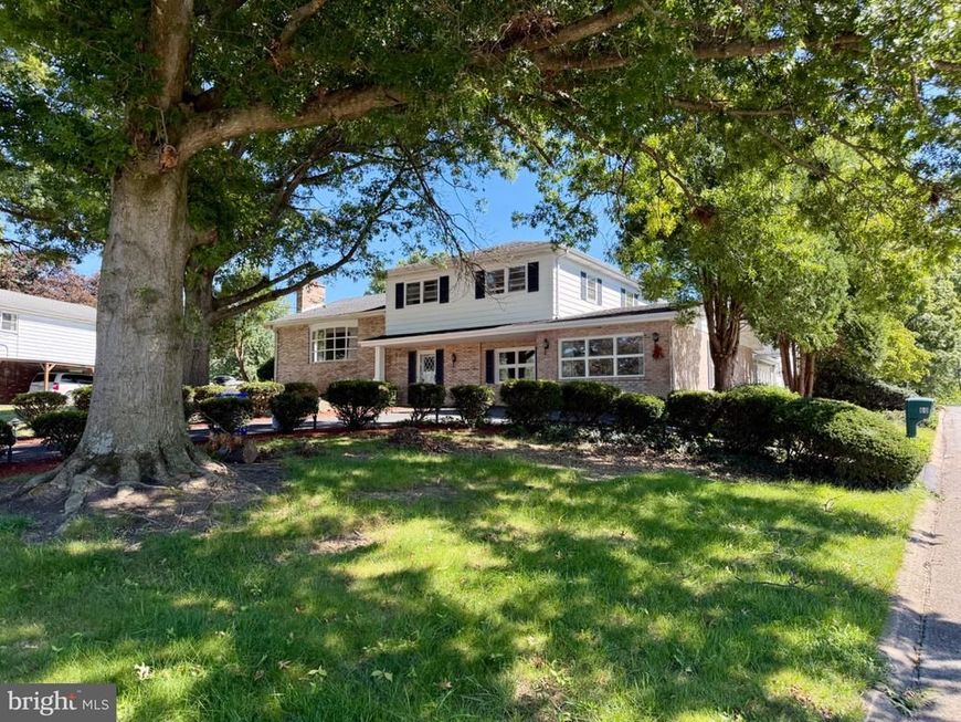 60 Crestwood, York, PA 17402 Main Photo