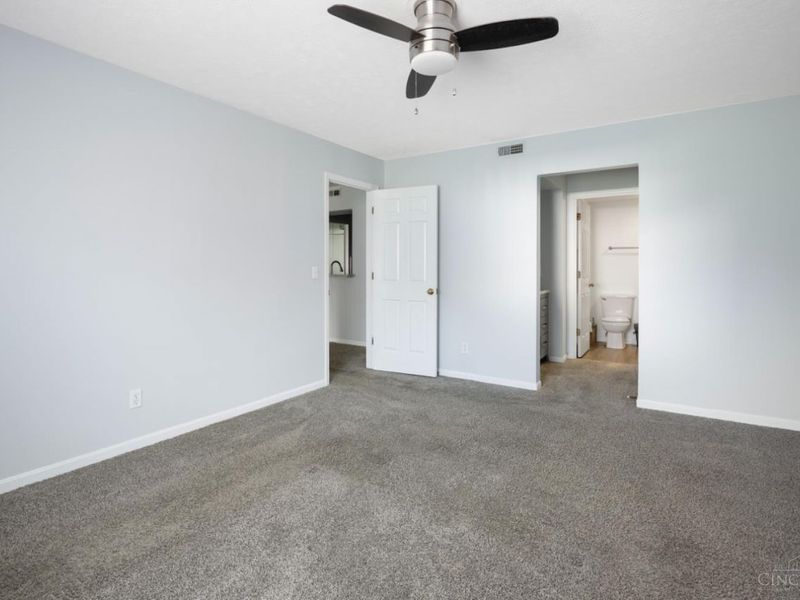3216 Heritage Square Drive, Unit 16, Colerain Township, OH 45251 Photo 10