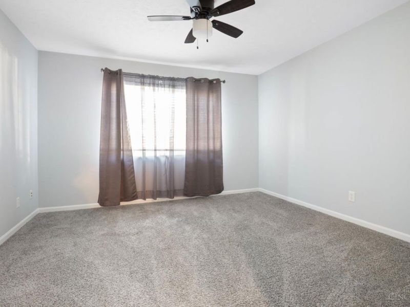 3216 Heritage Square Drive, Unit 16, Colerain Township, OH 45251 Photo 13