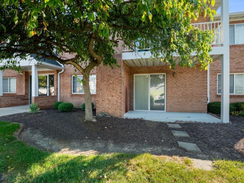 3216 Heritage Square Drive, Unit 16, Colerain Township, OH 45251 Photo 2