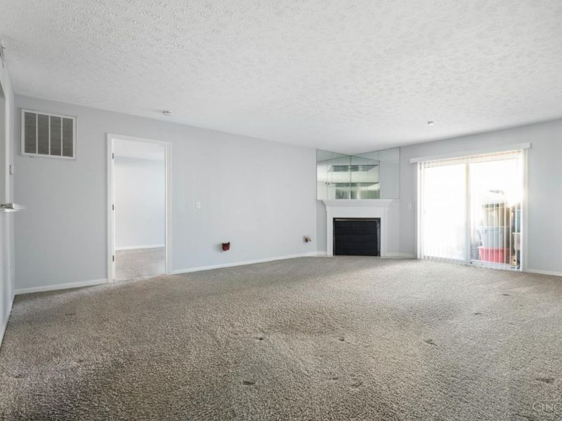 3216 Heritage Square Drive, Unit 16, Colerain Township, OH 45251 Photo 6