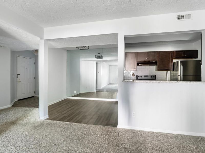 3216 Heritage Square Drive, Unit 16, Colerain Township, OH 45251 Photo 7
