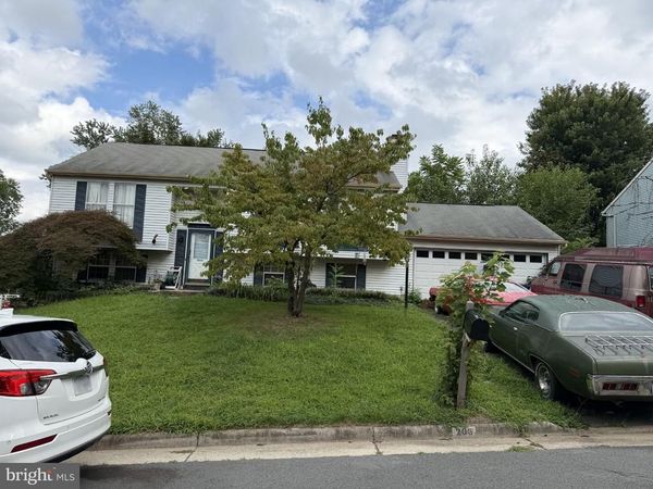 206 N LAURA ANNE DRIVE, STERLING, VA 20164