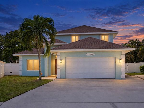 1220 BONEFISH Court, Fort Pierce, FL 34949