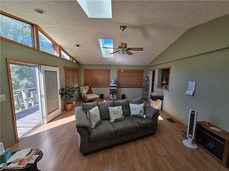 161 Benson Lane, Steubenville, OH 43952 Photo 10