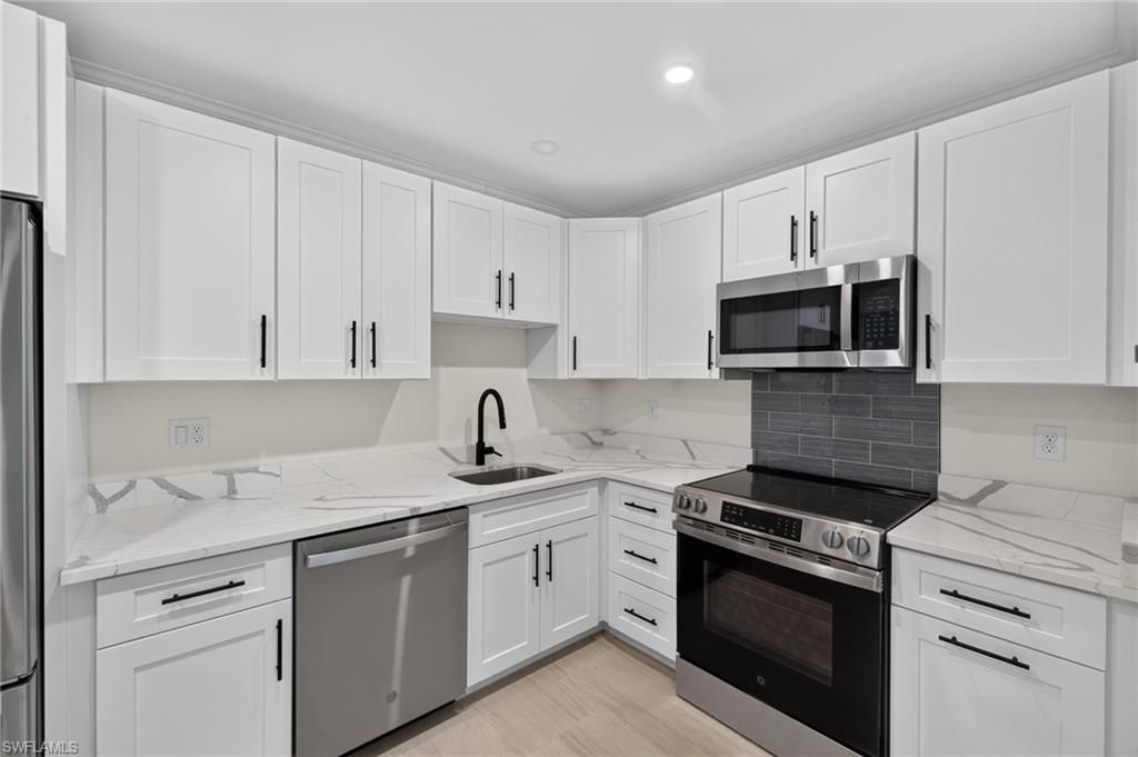 2840 W Gulf Dr, Unit 4, Sanibel, FL 33957 Photo
