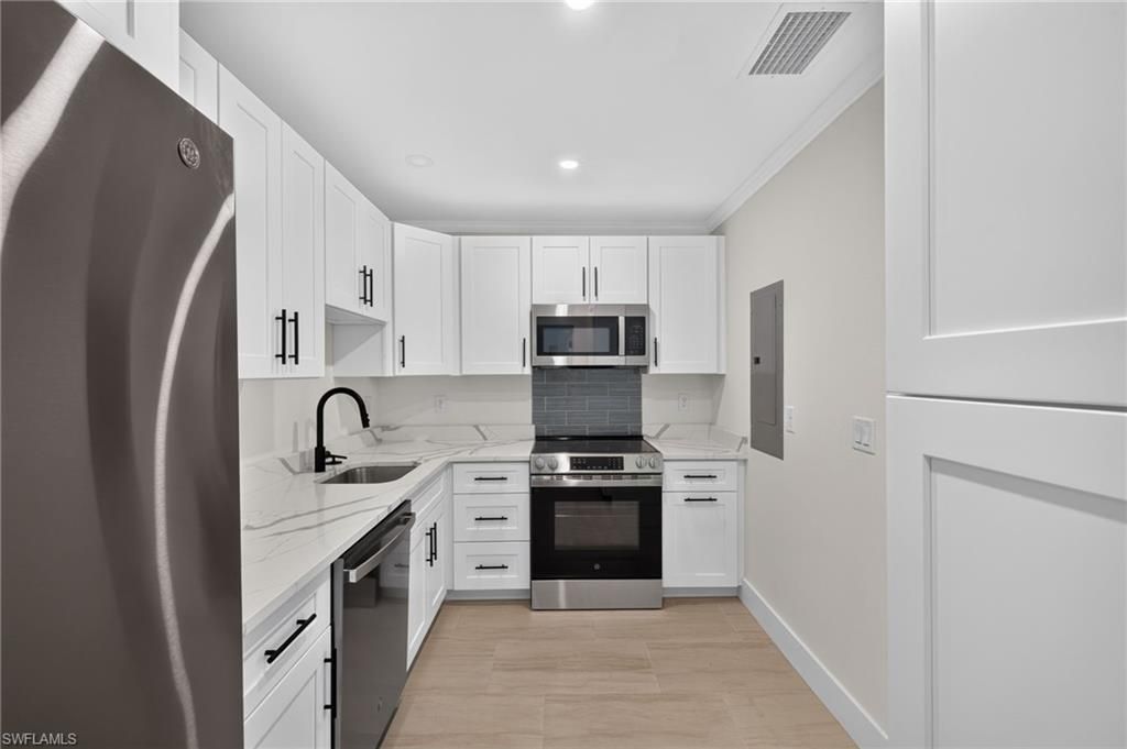 2840 W Gulf Dr, Unit 4, Sanibel, FL 33957 Photo