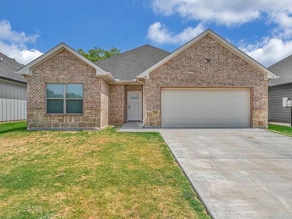 702 N College Street, West, TX 76691