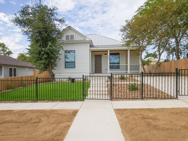 719 Dakota St, San Antonio, TX 78203