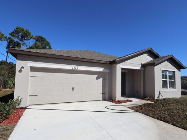 2923 TRIANGLE Road SE, Palm Bay, FL 32909