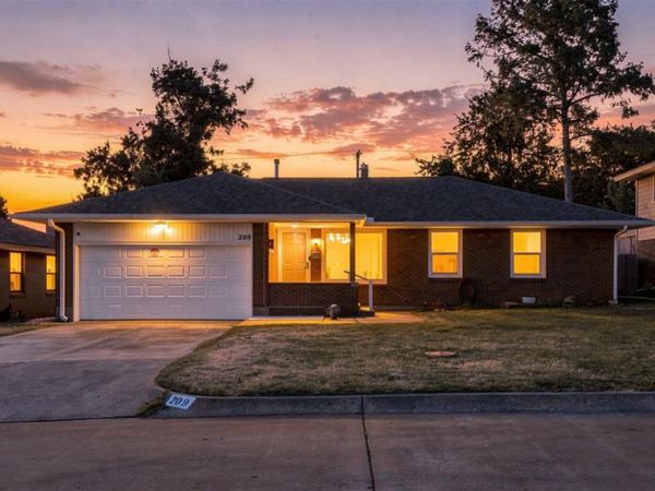 209 W Glenhaven Drive, Oklahoma City, OK 73110