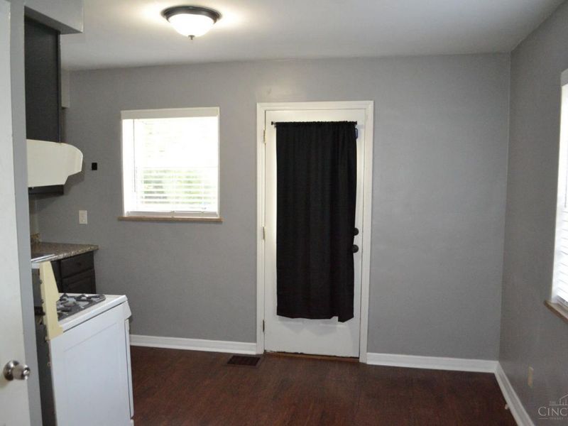 3935 Carrie Avenue, Cheviot, OH 45211 Photo 12