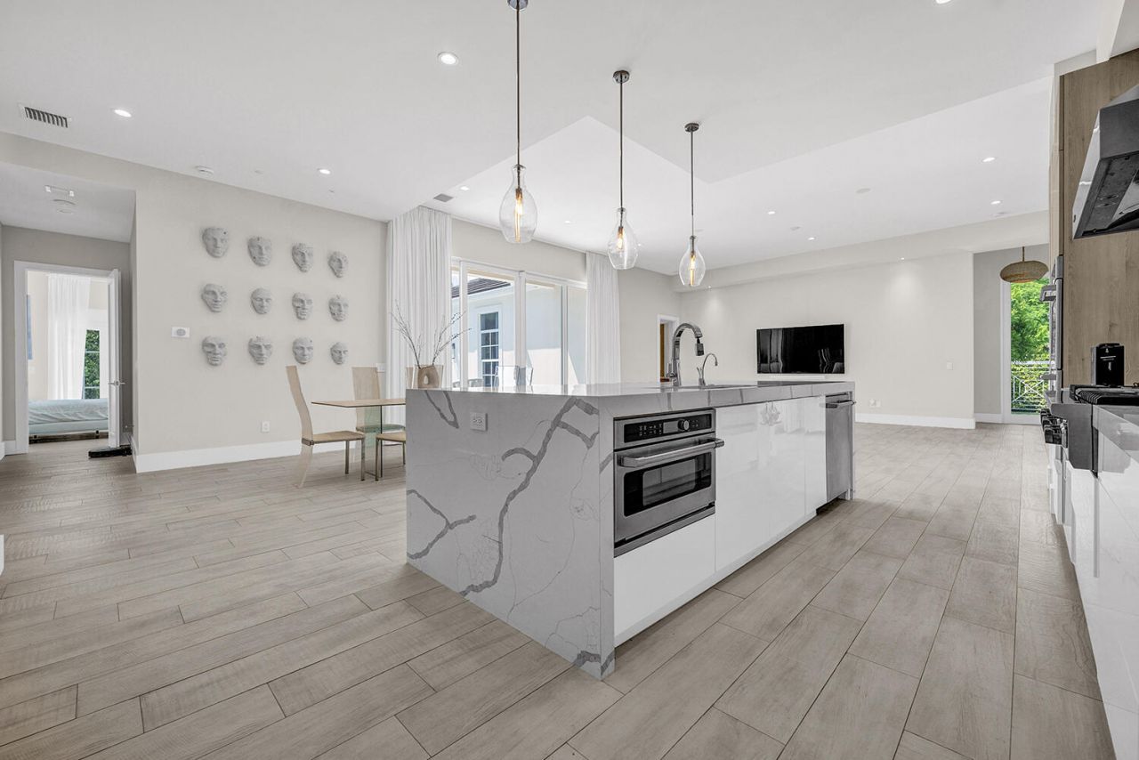 216 NW 11th Street, Boca Raton, FL 33432 Photo