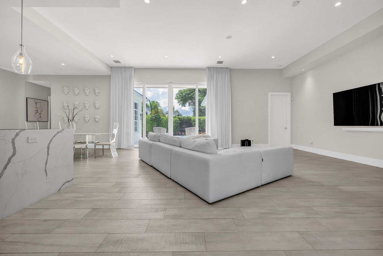 216 NW 11th Street, Boca Raton, FL 33432 Photo