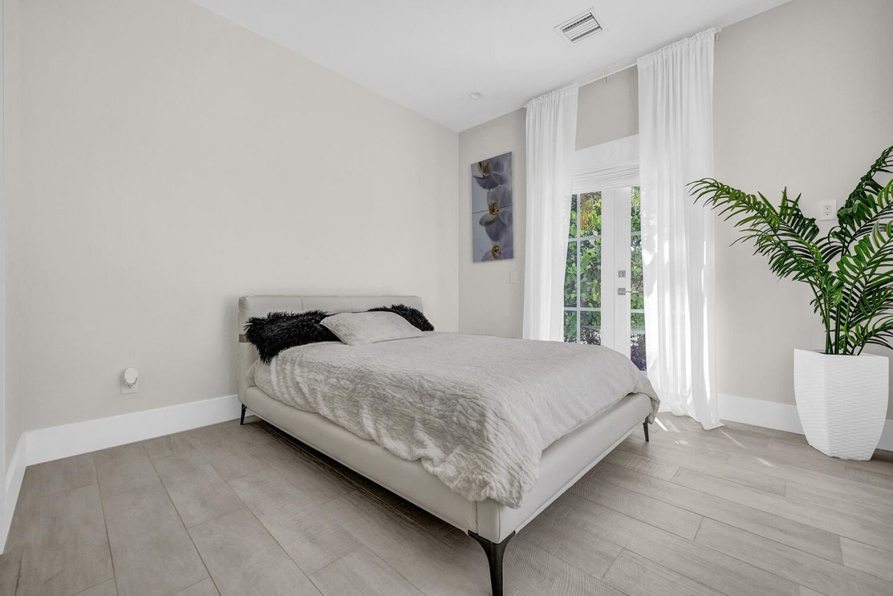 216 NW 11th Street, Boca Raton, FL 33432 Photo