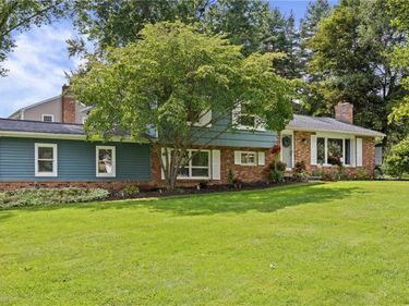 51 Southern Hills Circle, Henrietta, NY 14467