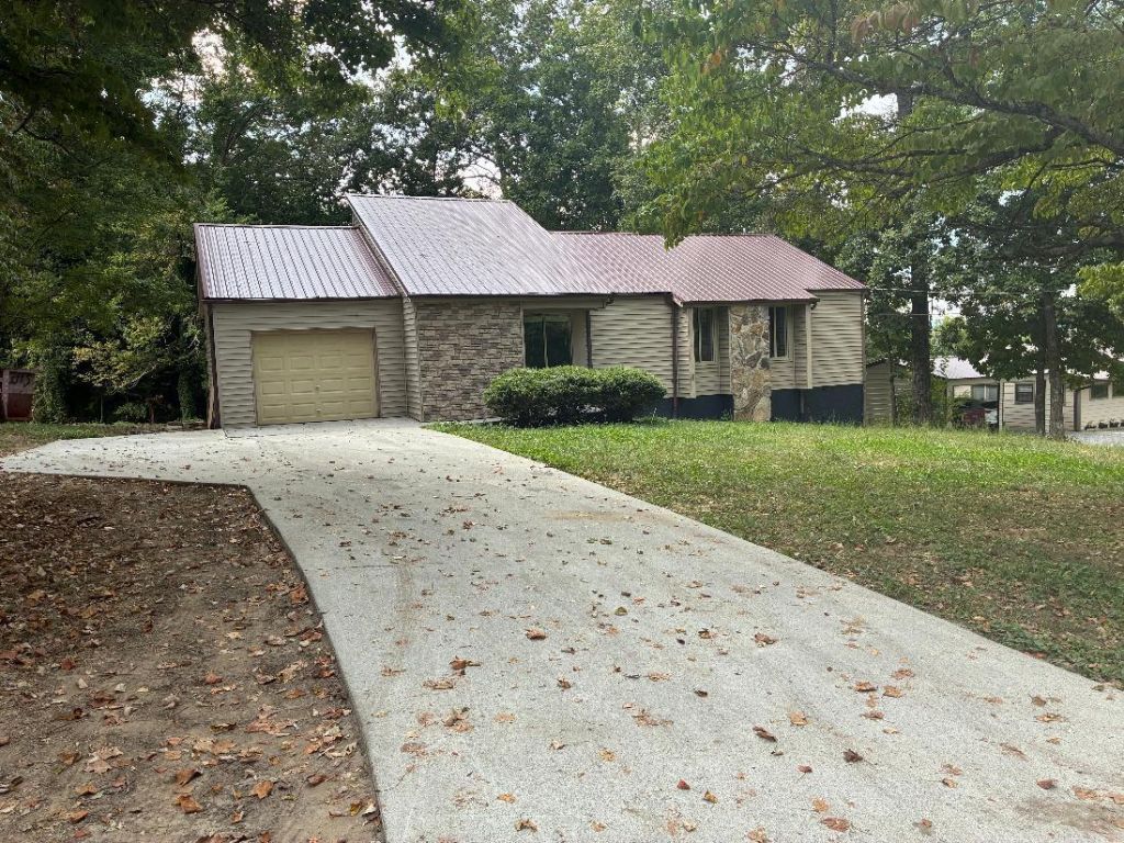 158 Tango Drive, Madisonville, TN 37354 Main Photo