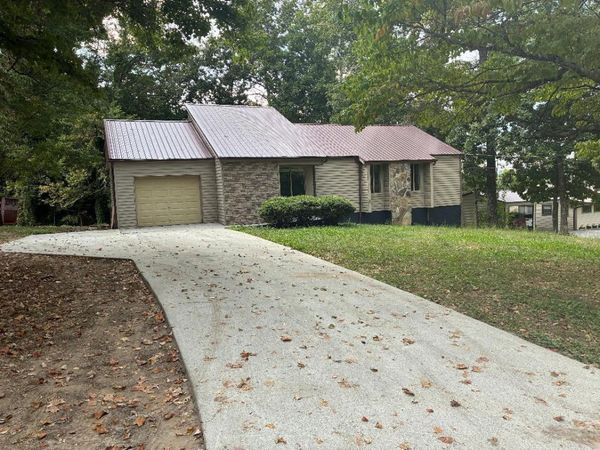158 Tango Drive, Madisonville, TN 37354