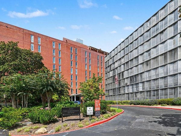 3060 Pharr Court NW, Unit 822, Atlanta, GA 30305