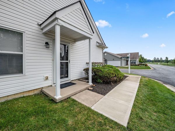 8386 Diversey Loop, Unit 701, Blacklick, OH 43004