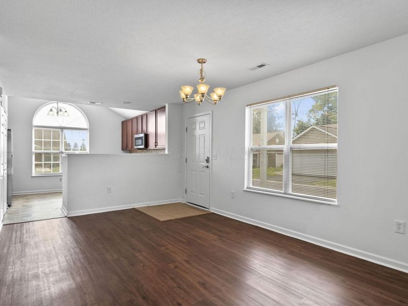 8386 Diversey Loop, Unit 701, Blacklick, OH 43004 Photo 12