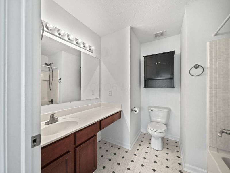 8386 Diversey Loop, Unit 701, Blacklick, OH 43004 Photo 19