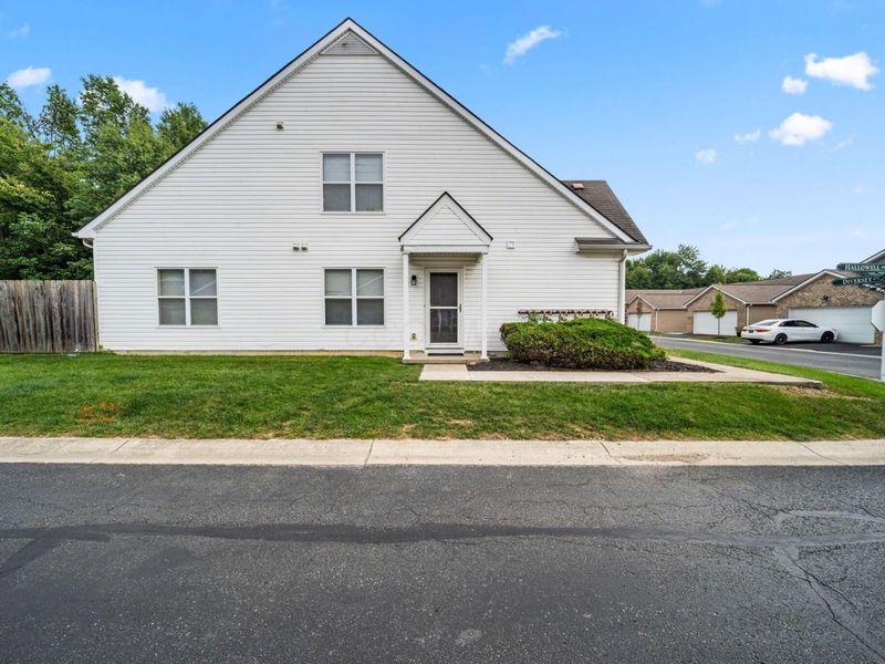 8386 Diversey Loop, Unit 701, Blacklick, OH 43004 Photo 5