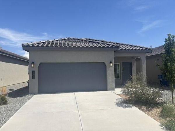 1502 Calle Oeste NW, Los Lunas, NM 87031
