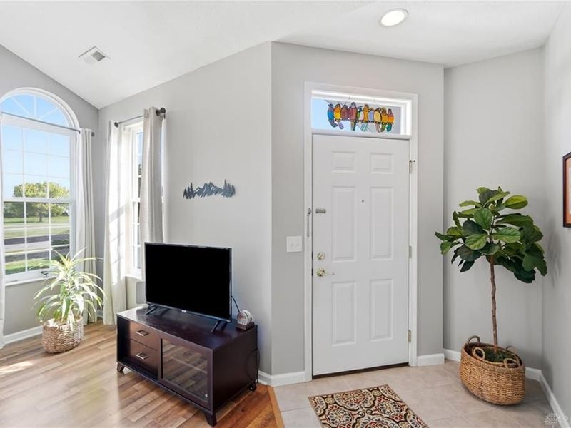 4782 Cobblestone Drive, Tipp City, OH 45371 Photo 9