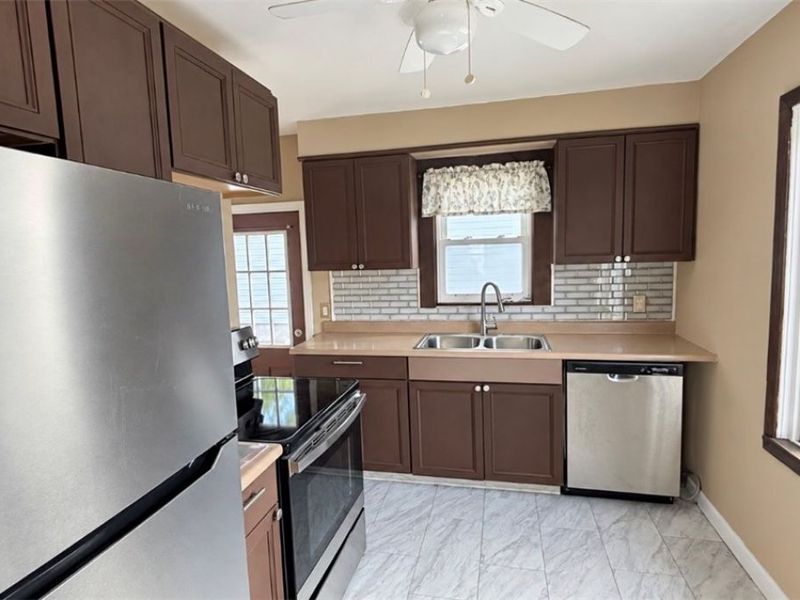 1193 Greenwood Avenue, Akron, OH 44320 Photo 10