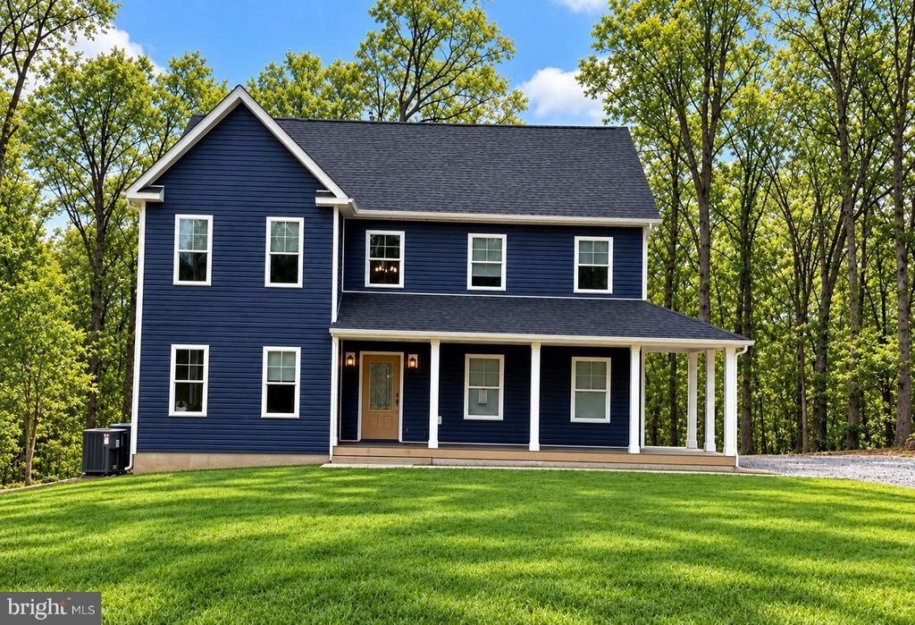 935 Bloomery Pike, Cross Junction, VA 22625 Main Photo