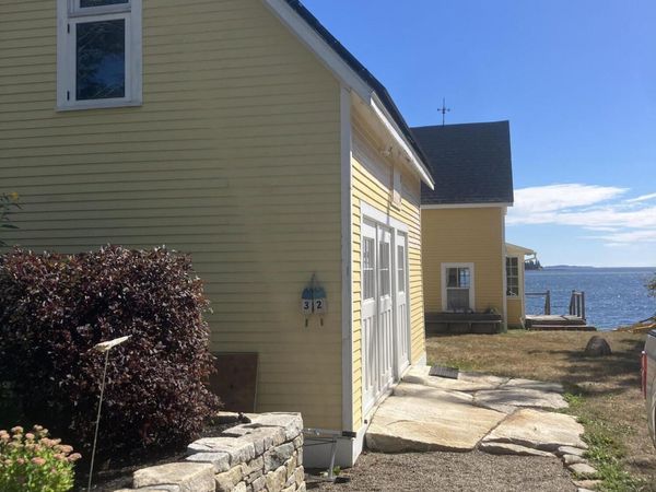 34 Ginn Point Road , Owls Head, ME 04854
