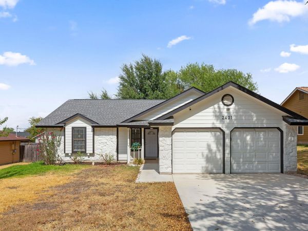2401 Lasso DR, Round Rock, TX 78681
