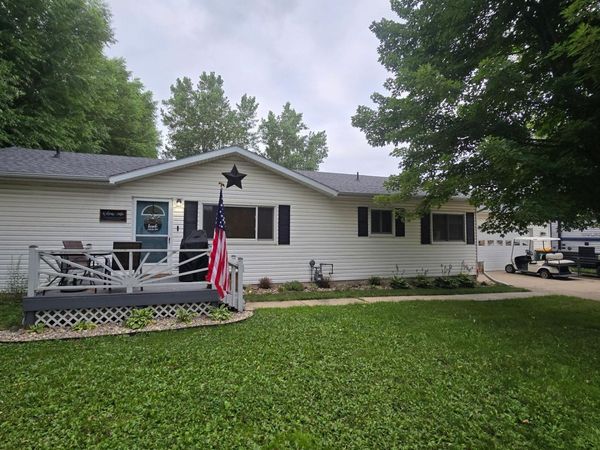 197 2nd Street NE, Clarks Grove, MN 56016